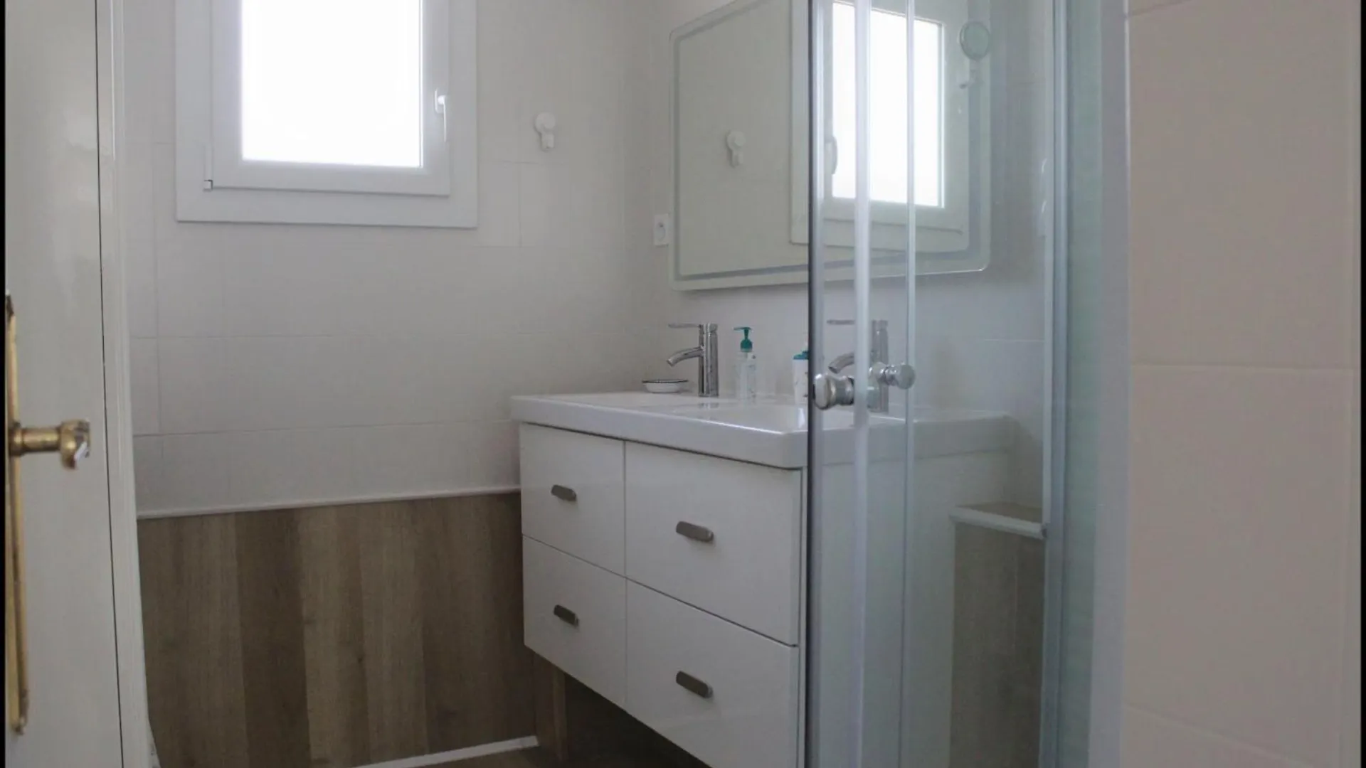 Spacious Cocoon In Six-Fours-Les-Plages