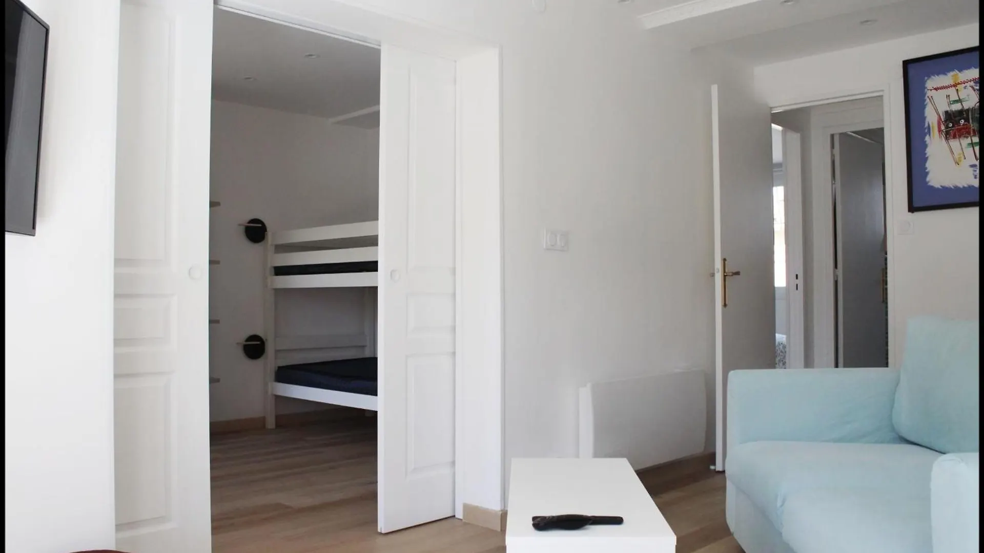 Spacious Cocoon In Six-Fours-Les-Plages