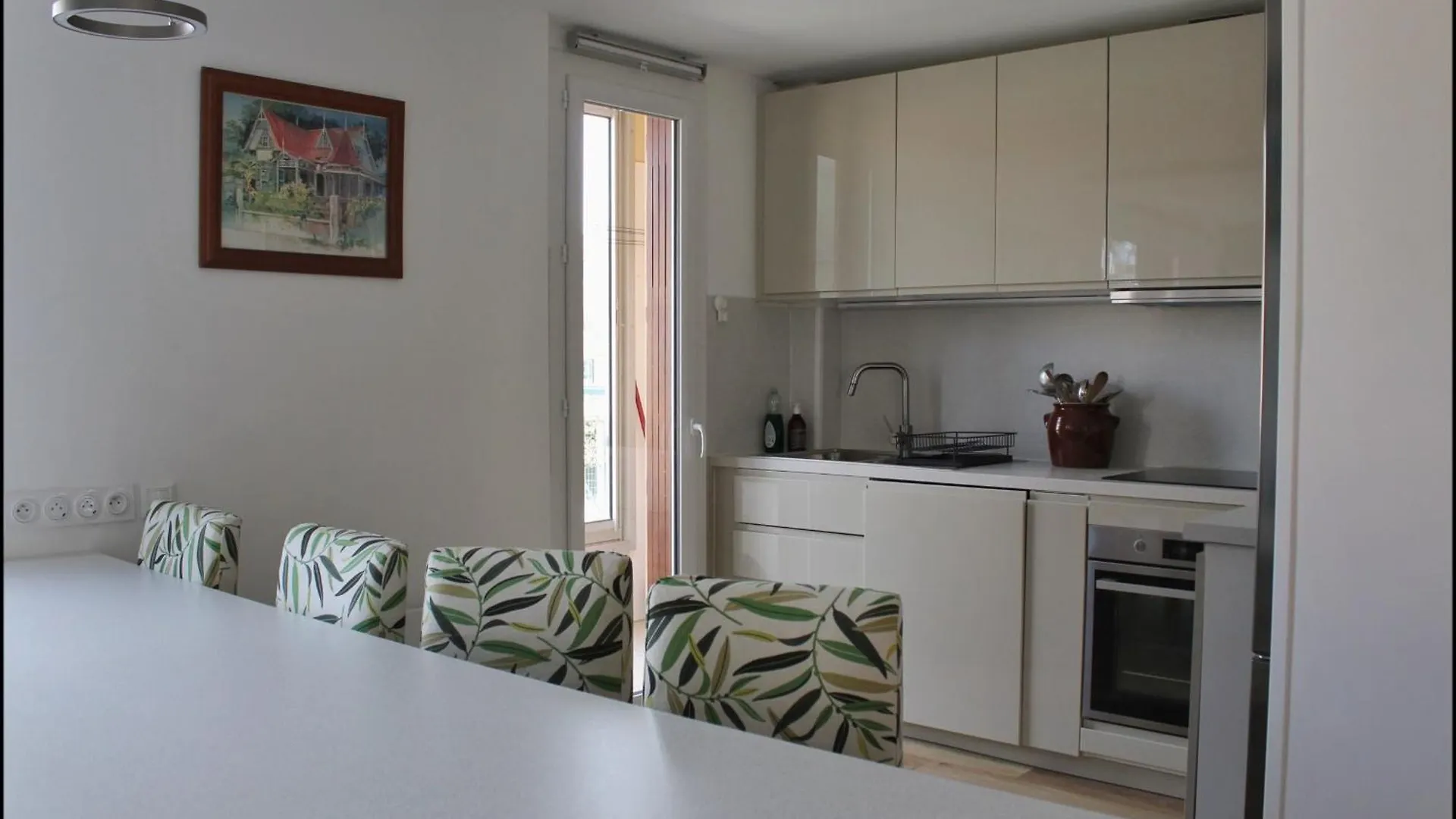 Spacious Cocoon In Six-Fours-Les-Plages France